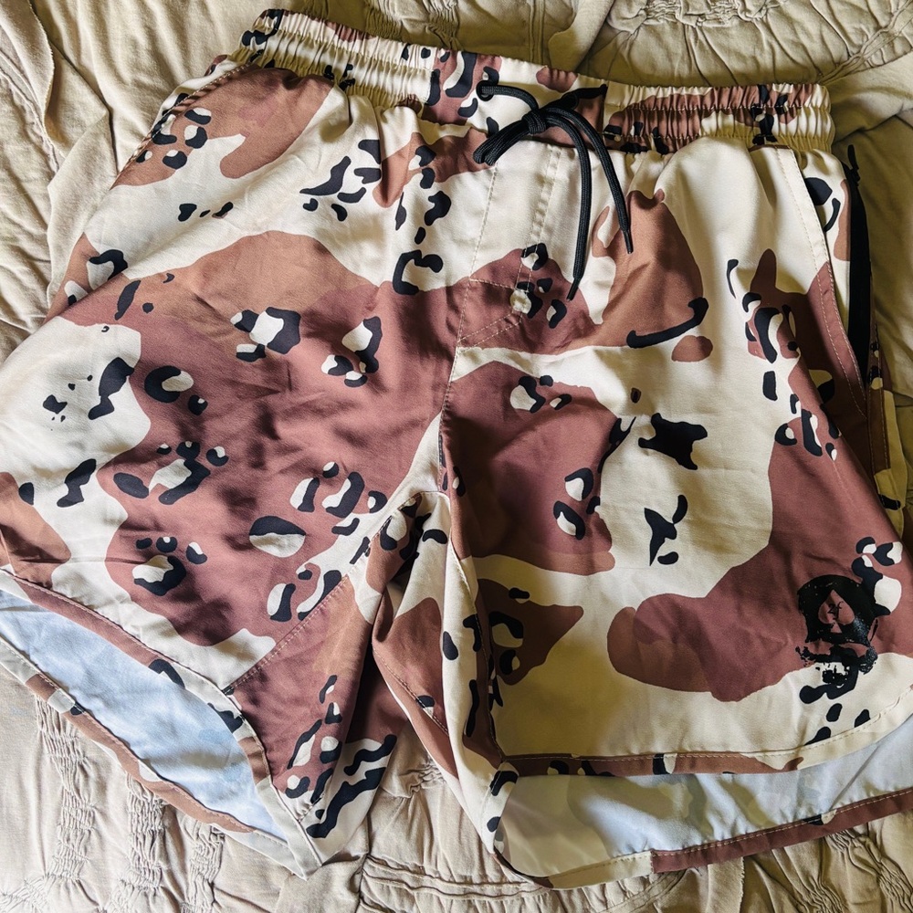 Zero Foxtrot 7” Chocolate Chip Camo Athletic Shorts with Elastic Waist